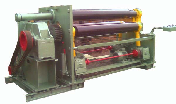 ИБ-2220 Загальний вигляд  машины листогибочной трехвалковой